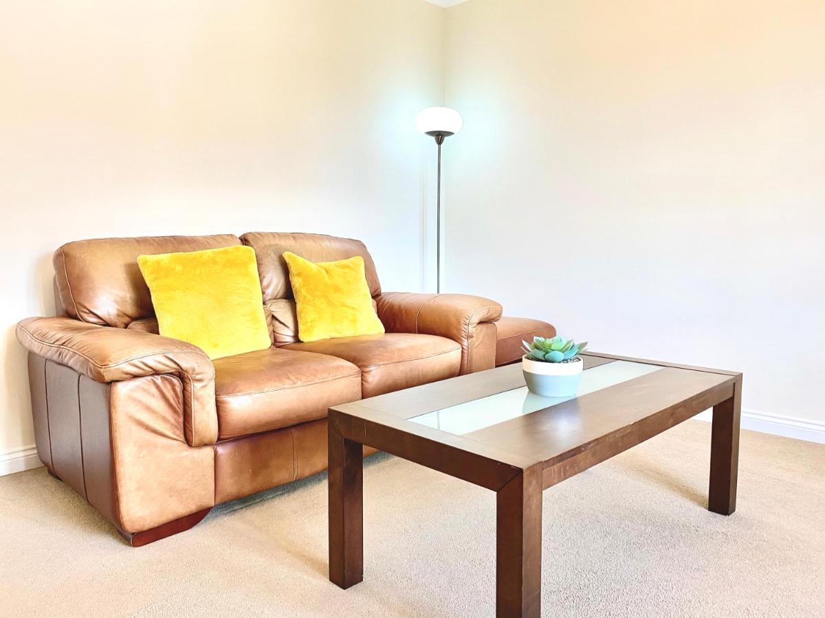 Appartement 100 Thornhill Drive, Elgin Extérieur photo